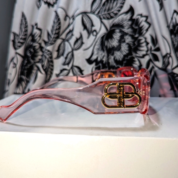 Sunglasses - Picture 2 of 2